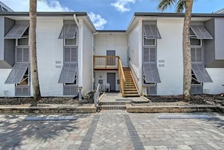 1036 W Peppertree Ln Unit 113B, Sarasota, FL 34242