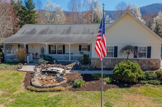 3403 Sugar Camp Cir, Sevierville, TN 37862