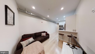 1305 Locust St Unit 2A, Philadelphia, PA 19107
