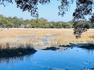 1402 Camp Rd Unit 15H, Charleston, SC 29412