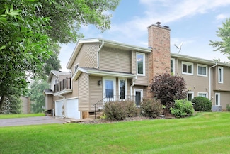 16111 Flagstaff Ct N, Rosemount, MN 55068
