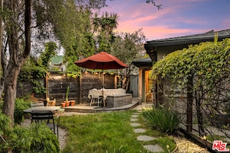 608 Woodlawn Ave, Venice, CA 90291