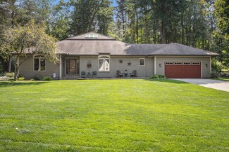 7796 Kenrob Dr SE, Grand Rapids, MI 49546