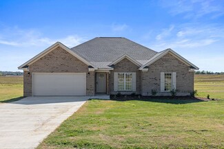 887 County Road 31, Killen, AL 35645
