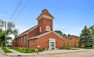 2214 11th St, Two Rivers, WI 54241