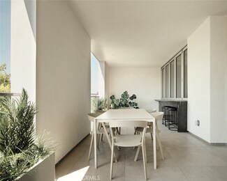 838 N Kings Rd Unit 204, West Hollywood, CA 90069