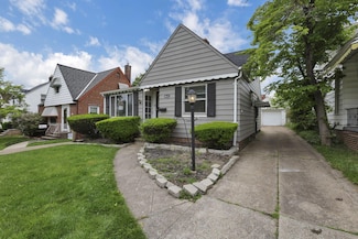 9611 Mccracken Rd, Garfield Heights, OH 44125