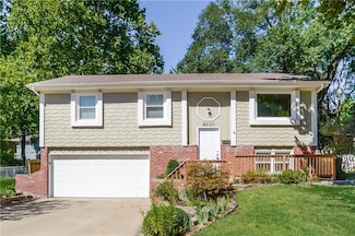 9130 Grant Ln, Overland Park, KS 66212