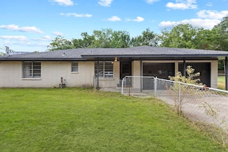 1680 S Ann St, Sour Lake, TX 77659