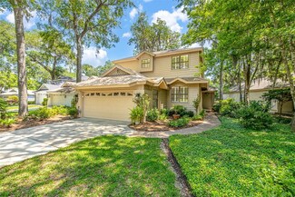 35 Bay Tree Ct E, Saint Simons Island, GA 31522