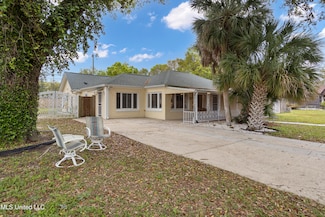145 Briarfield Ave, Biloxi, MS 39531