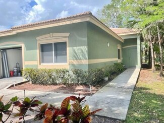 230 Crestwood Cir Unit 104, Royal Palm Beach, FL 33411