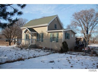1061 235th St, Sergeant Bluff, IA 51054
