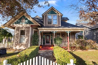 610 W Daisy L Gatson Bates Dr, Little Rock, AR 72202