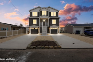 42 W Mohawk Dr, Little Egg Harbor Township, NJ 08087