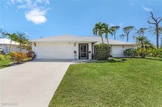 3851 Tangerine Dr, Saint James City, FL 33956