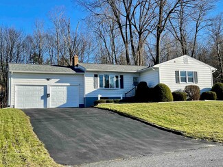19 East St, Bennington, VT 05201