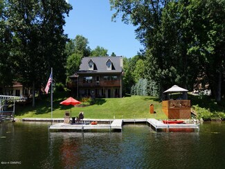 6144 N Island View Ln, Irons, MI 49644