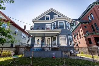 35 Vineyard St, Providence, RI 02907