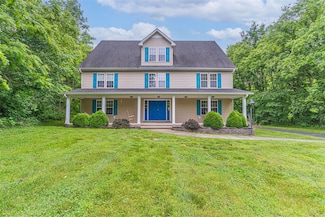 6233 New Glasgow Rd, Scottsville, KY 42164
