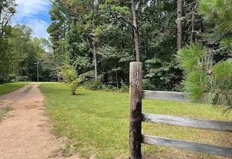 119 Spruce Dr, Pinola, MS 39149
