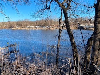 9028 N County F Rd, Edgerton, WI 53534
