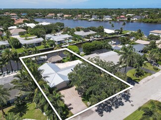 15 Tradewinds Cir, Jupiter, FL 33469