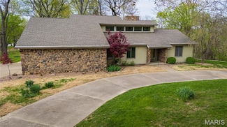 1546 Oak Lei Dr, Cape Girardeau, MO 63701