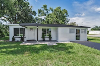 10415 110th Ave, Largo, FL 33773