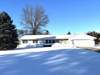 2231 E West Hart Rd, Beloit, WI 53511