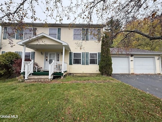 12 Pine Ave, Johnstown, NY 12095