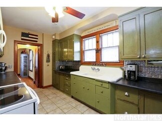 323 323 Wilson St W, Norwood Young America, MN 55368
