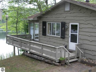 123 Shaw Lake, Rose City, MI 48654
