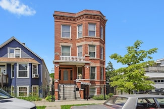 3608 W Wolfram St, Chicago, IL 60618