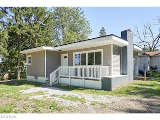 905 National Ave, Akron, OH 44314