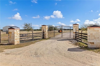 241284 Mile 7 W, Edcouch, TX 78538
