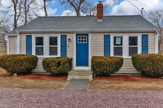 9 3rd Ave, Wareham, MA 02571