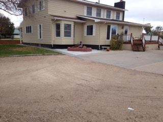 1220 N County Rd, Sutherland, NE 69165