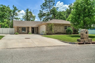 6704 Tall Oaks Dr, Oklahoma City, OK 73127