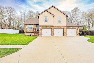 1203 S Arbor St, Savannah, MO 64485