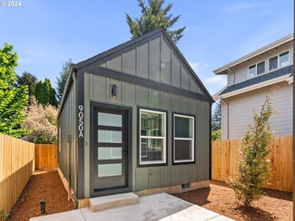 9050 N Endicott Ave Unit B, Portland, OR 97217