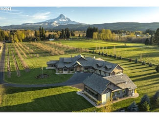 5102 Woodworth Dr, Mount Hood Parkdale, OR 97041