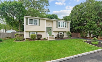 52 Eddy St, North Providence, RI 02911