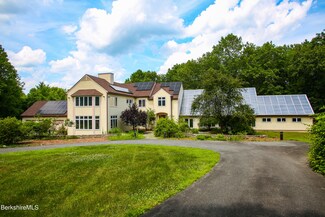 16 High Meadow Rd, Florence, MA 01062