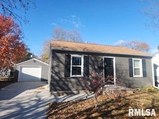 240 5th St E, Milan, IL 61264