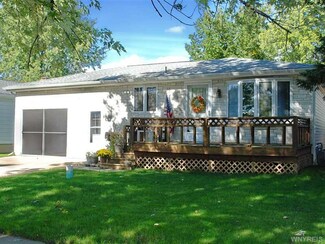 64 E Rouen Dr, Buffalo, NY 14227