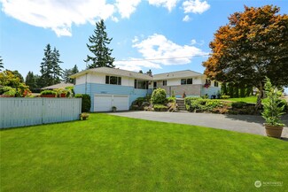 10617 NE 195th St, Bothell, WA 98011