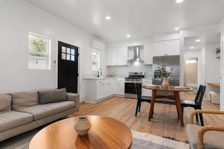 87 5th Ave Unit 1, Chula Vista, CA 91910