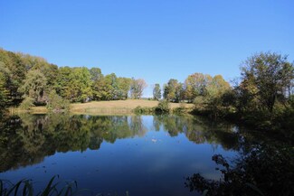 141 Best Rd, Hartland, VT 05048