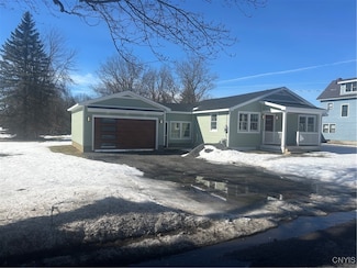 122 Dorsey St, Watertown, NY 13601